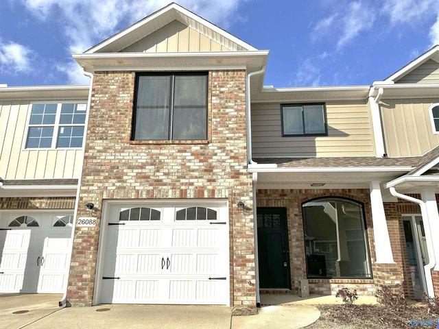 Townhouse for sale in Athens, Alabama