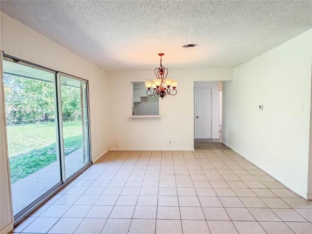 House for sale in Ennis, Ellis County