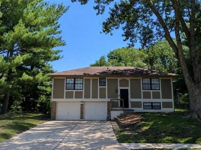 House for sale in Blue Springs, Missouri