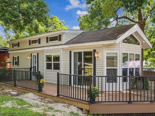 House for sale in Delhi, Iowa