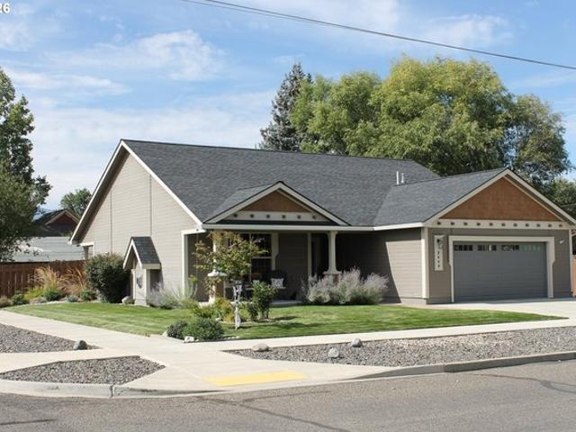 House for sale in Baker City, Baker County
