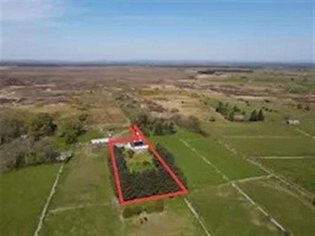Detached House for sale in Lecarrow, Connacht