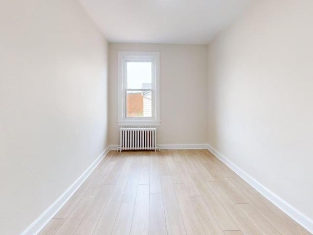 Apartment for rent in Mulhurst Bay, Ontario