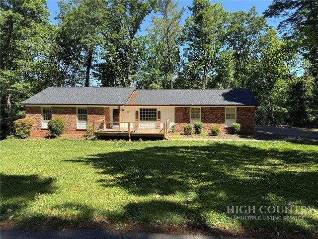 House for sale in Millers Creek, North Carolina