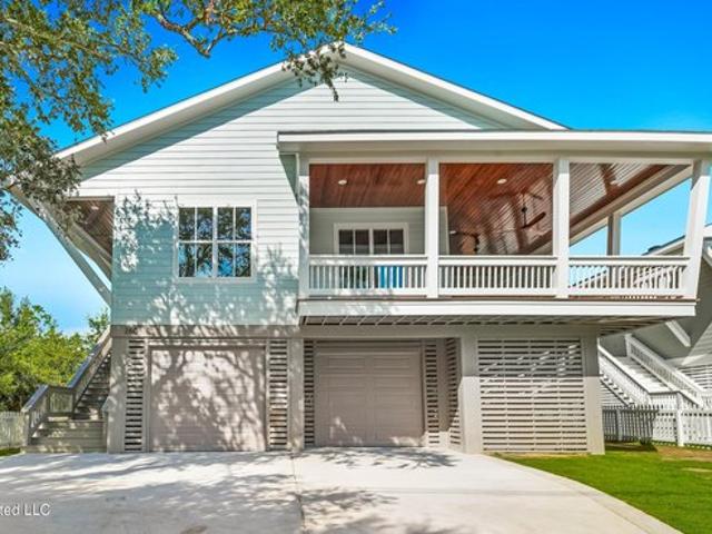 House for sale in Pass Christian, Mississippi