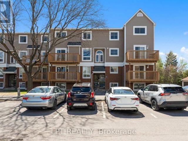 Townhouse for rent in Mulhurst Bay, Ontario