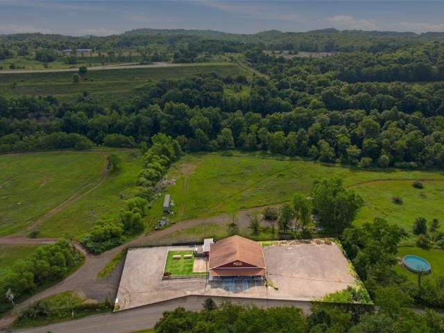 Commercial for sale in Indianola, Pennsylvania