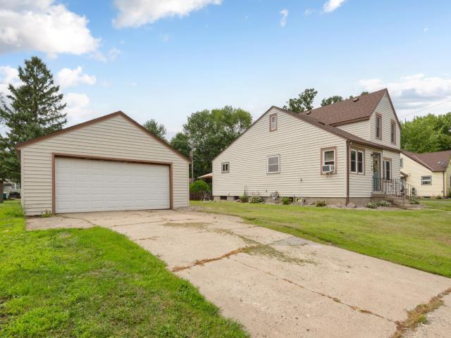 House for sale in Le Center, Minnesota