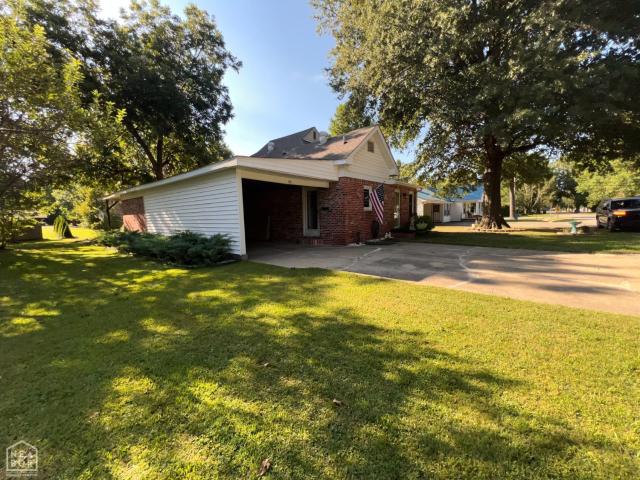 House for sale in Piggott, Clay County