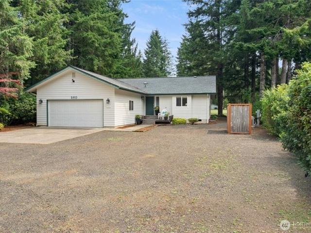 House for sale in Hoodsport, Washington