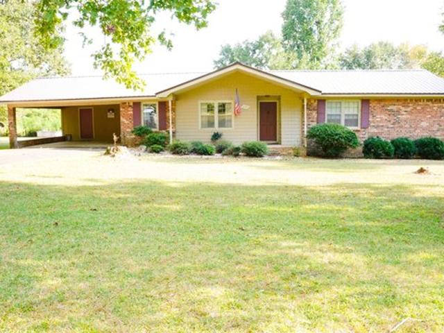 House for sale in Hamilton, Alabama