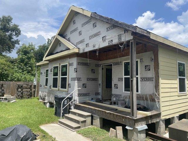 House for sale in Bridge City, Texas
