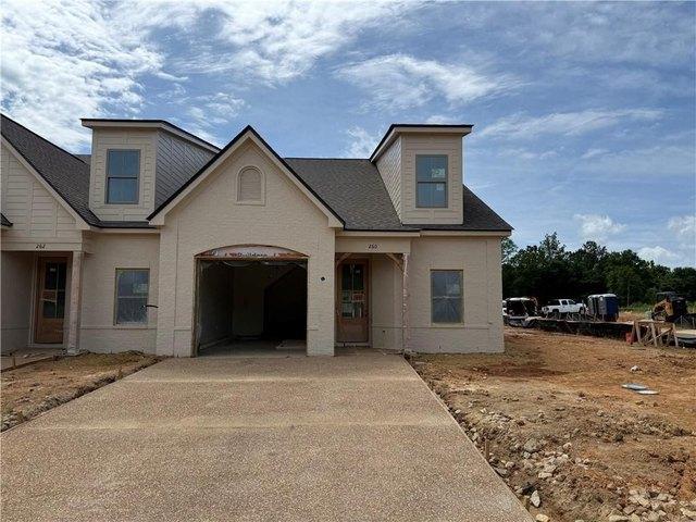 Townhouse for sale in Auburn, Alabama