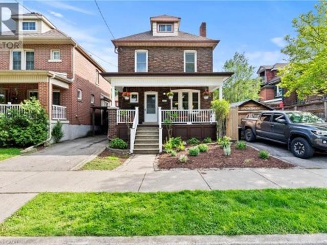 House for sale in Ancaster, Ontario