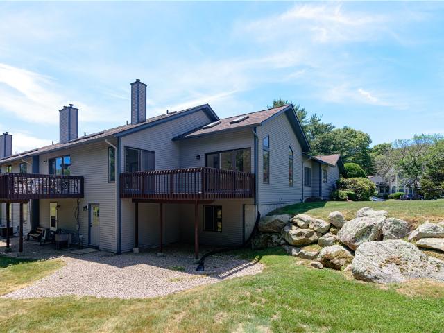 Condo for sale in Wakefield, Rhode Island