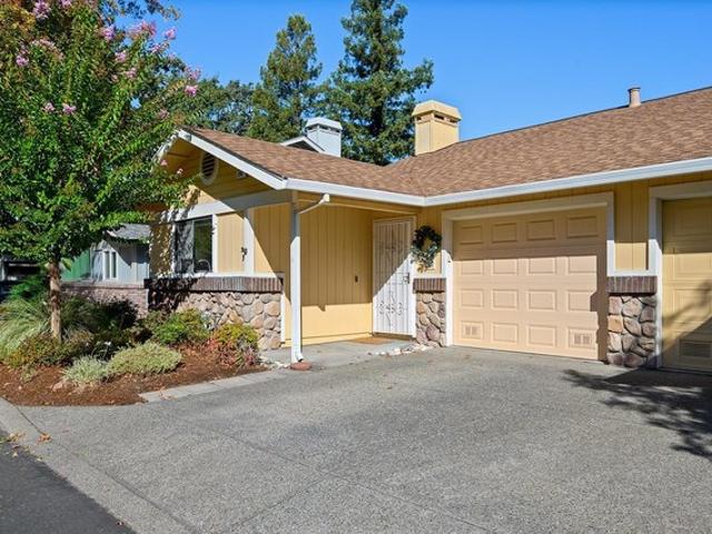 House for sale in East Windsor, Windsor