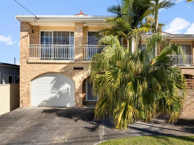 Duplex for rent in Blue Bay, New South Wales