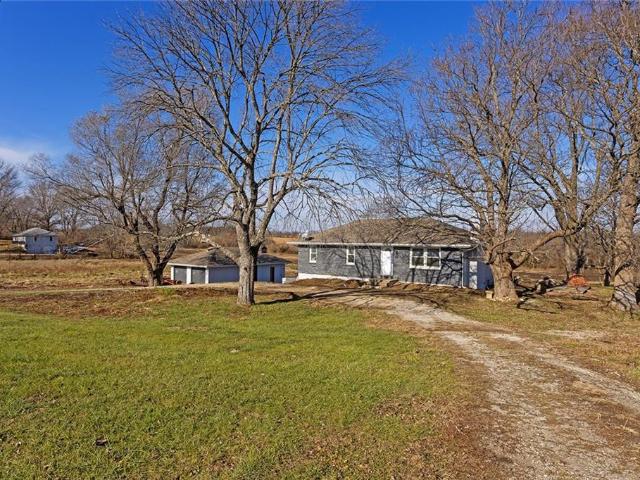 House for sale in Harrisonville, Missouri