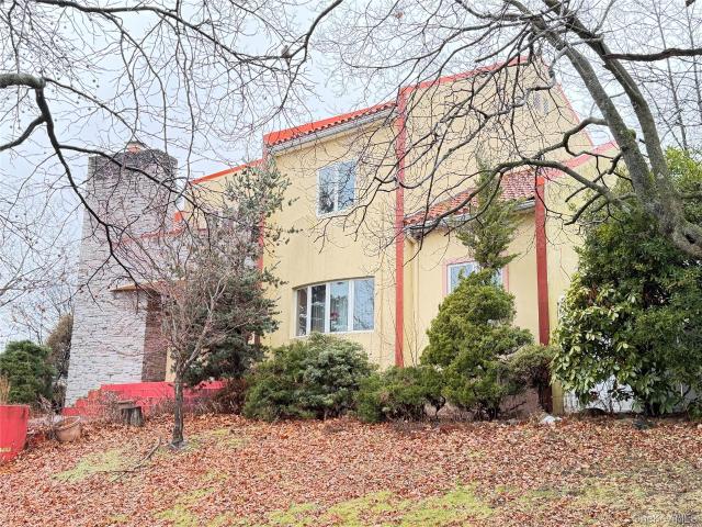 House for sale in Queens, Arverne