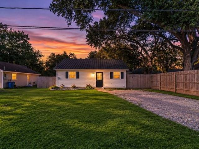 House for sale in Waller, Waller County