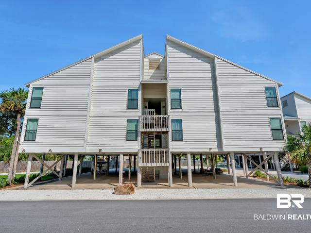 House for sale in Orange Beach, Alabama