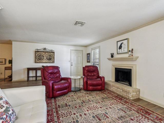Condo for sale in Leesville, Texas