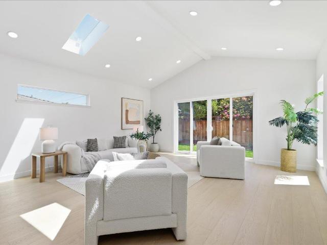House for sale in Lawrence, Santa Clara
