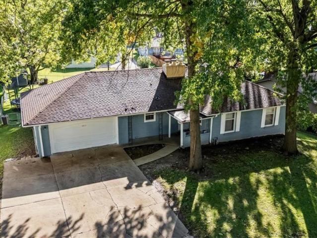 House for sale in White Oaks, Kansas City