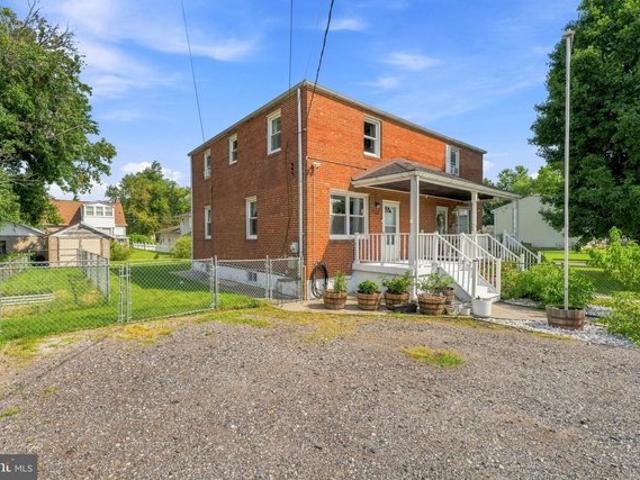 Townhouse for sale in Dundalk, Maryland