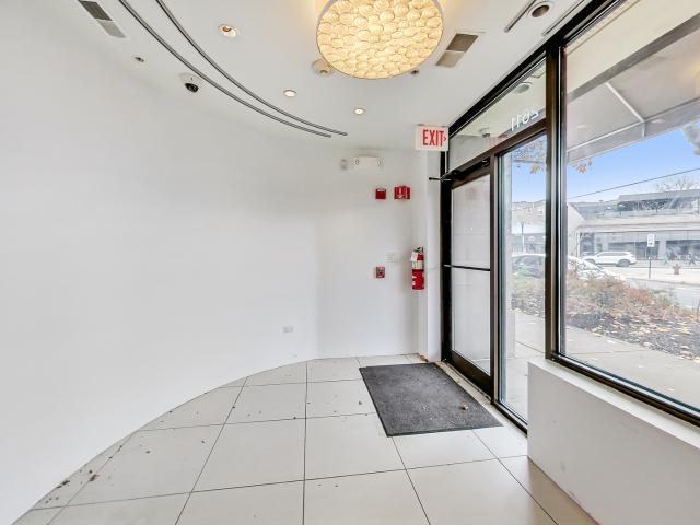 Commercial for sale in Evanston, Illinois