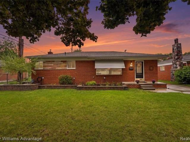 House for sale in Dearborn Heights, Michigan