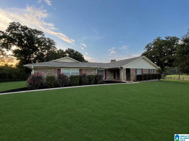 House for sale in Columbiana, Alabama