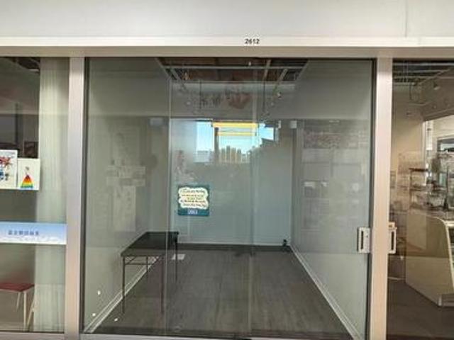 Commercial for rent in York, Ontario