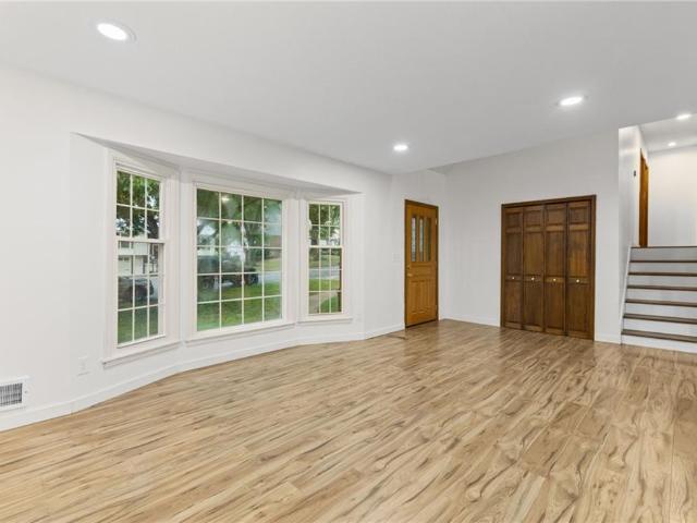 House for sale in Meadowbrook North, Gladstone
