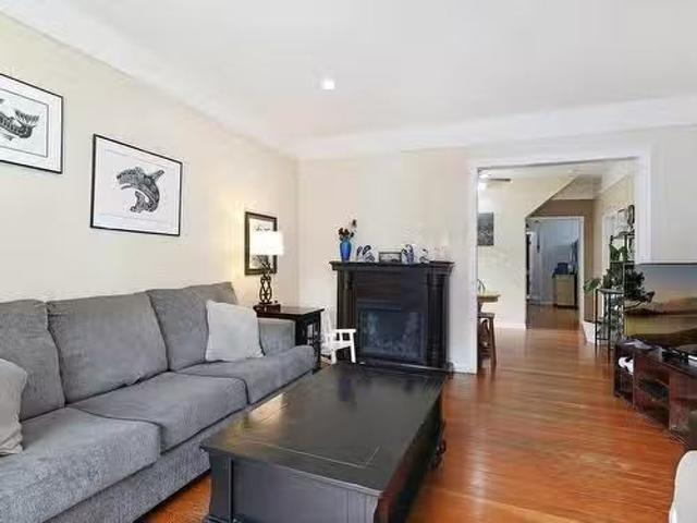 House for sale in Cumberland, British Columbia