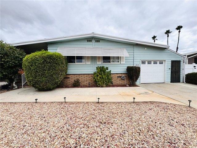 House for sale in Homeland, California