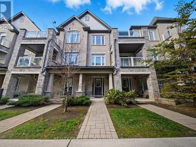 Townhouse for sale in Durham, Ontario