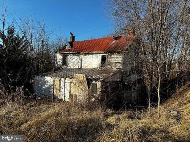 House for sale in New Windsor, Maryland