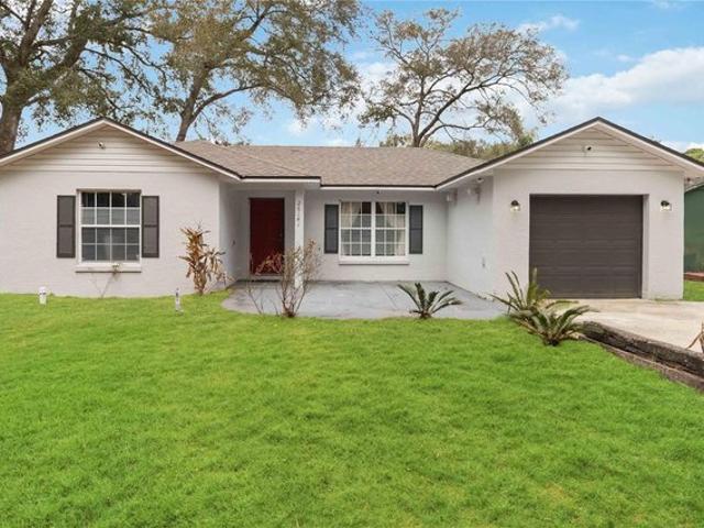 House for sale in Sorrento, Florida