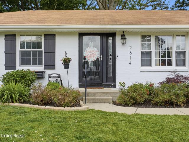House for sale in Jeffersontown, Kentucky