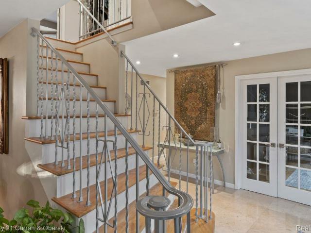 House for sale in Dearborn Heights