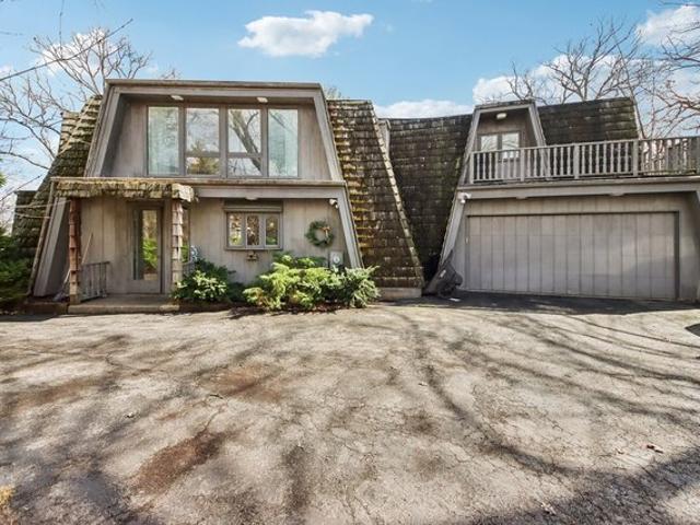 House for sale in Wauconda, Illinois