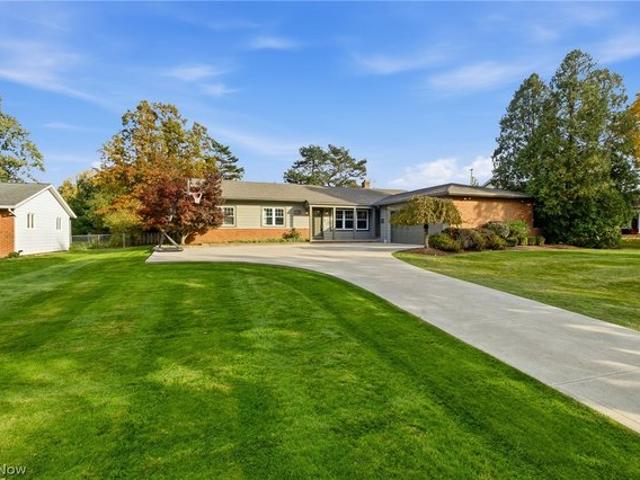 House for sale in Beachwood, Cuyahoga County