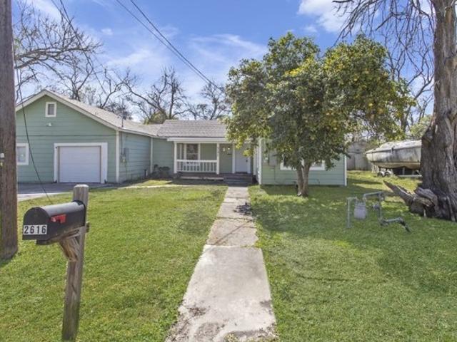 House for sale in Dickinson, Texas