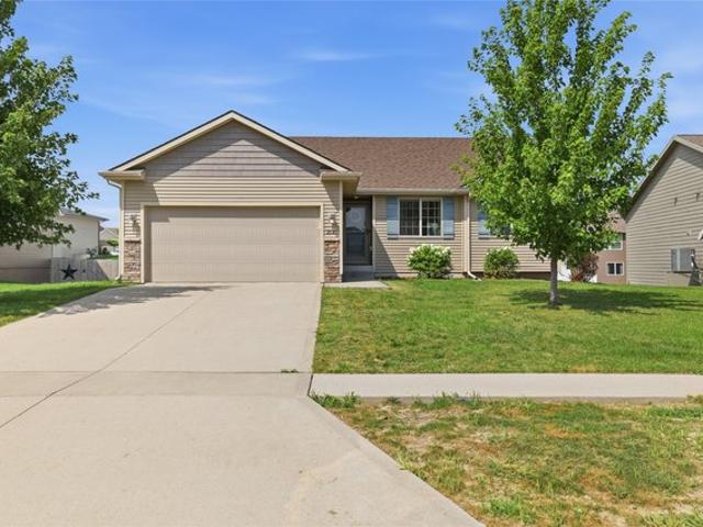 House for sale in Altoona, Iowa