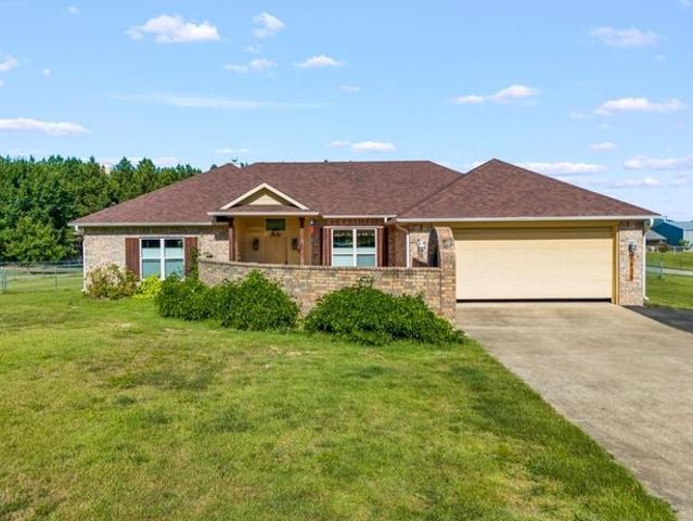 House for sale in Gilchrist, Texas