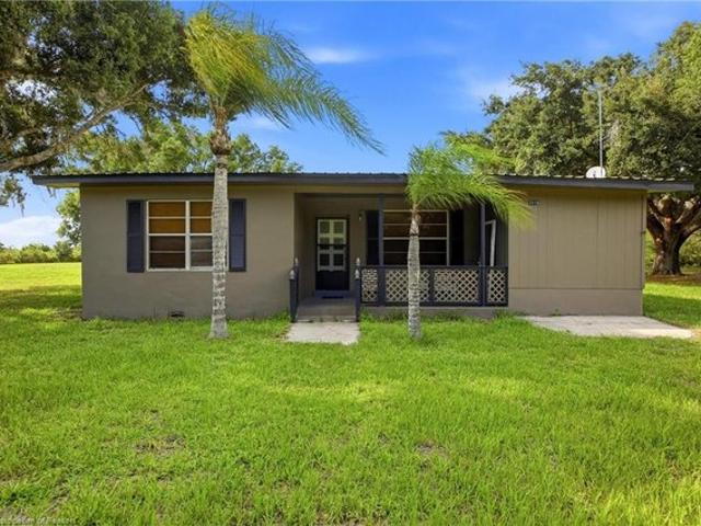 House for sale in Lorida, Florida