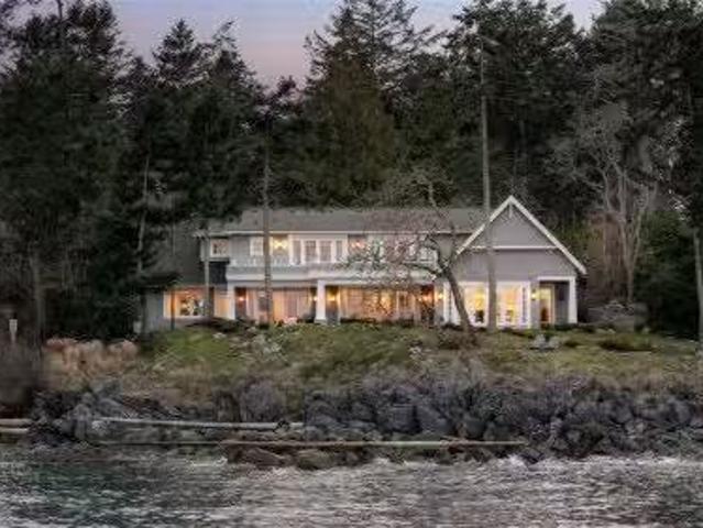 House for sale in Saanich, British Columbia