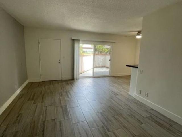 Apartment for rent in Lakewood, California