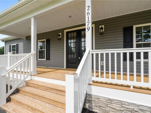 House for sale in Courtland